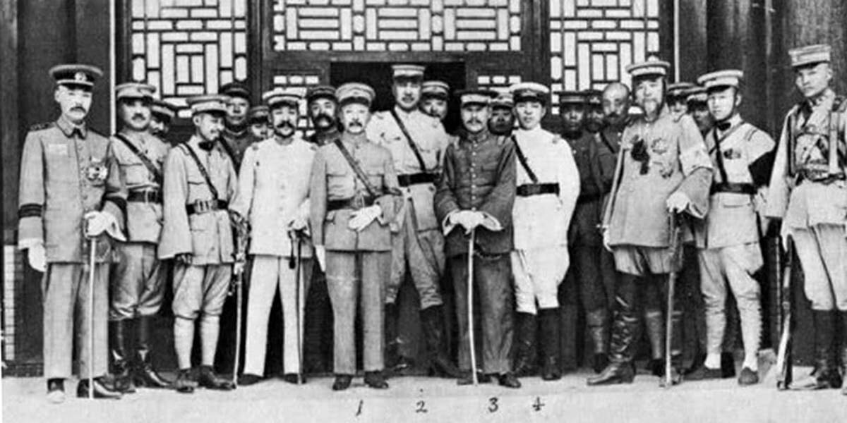 Чжан Цзолинь, Чжан Сюэлян и другие милитаристы, 1926 год 
