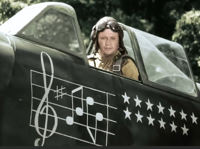 Леонид Быков в роли командира 2 "поющей" эскадрильи капитана Титаренко