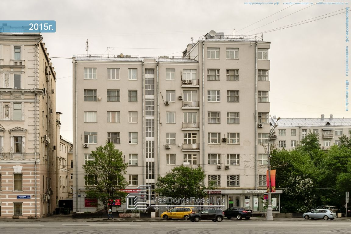 современный многоэтажный дом. 20 этажное здание. дом 20 16. вид с 20 этажа вниз. дом 20 16.