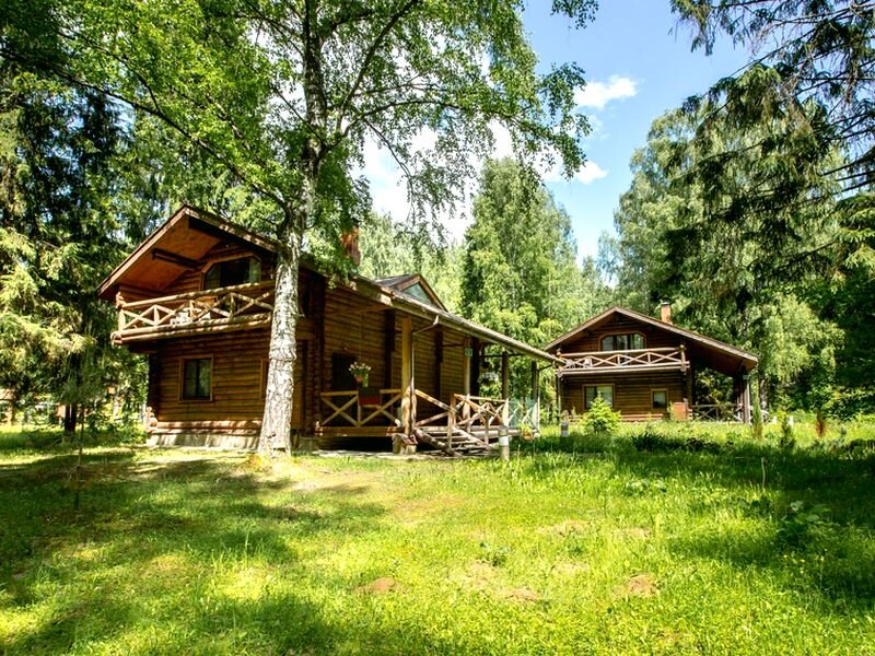 Турбаза в лесу. Если есть лес, то что же ему простаивать?