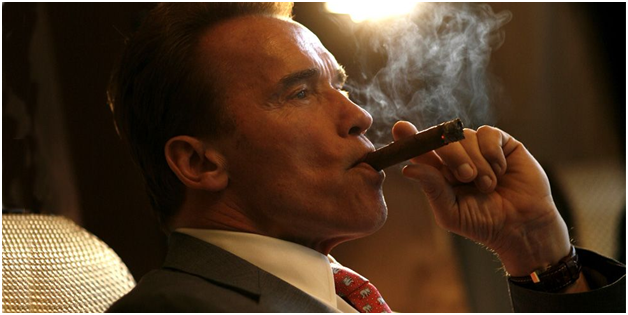 Несмотря на то, что на большом экране ведется борьба с курением, и «хорошим» персонажам запрещают курить (все же заметили, что Джеймс Бонд больше не появляется на экране с сигарами?