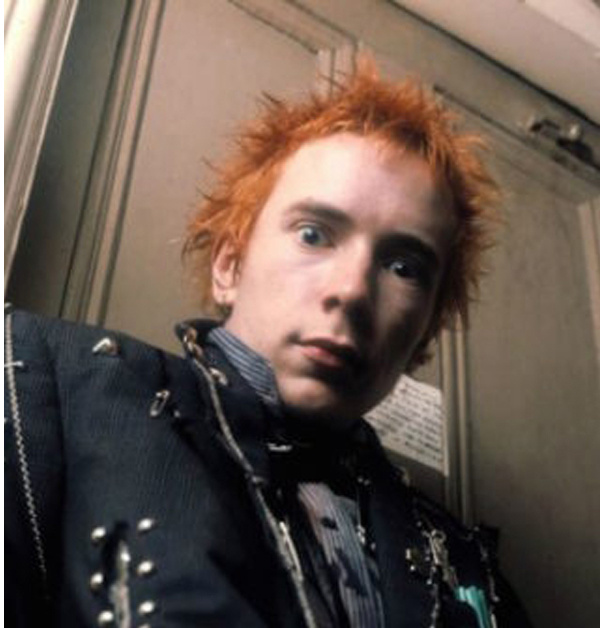 John Lydon. Он же Johnny Rotten.