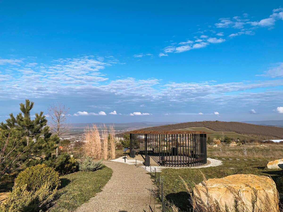 Винодельня Гай Кодзор входит в список 30 самых красивых виноделен мира. Фото автора