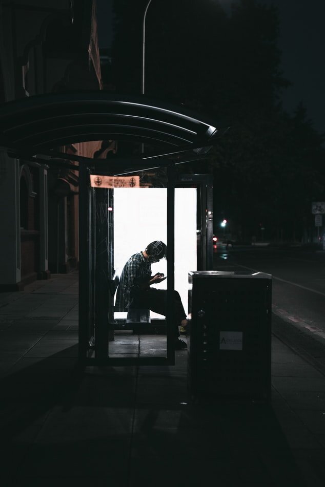 https://unsplash.com/photos/bLIO2Rg2mNE