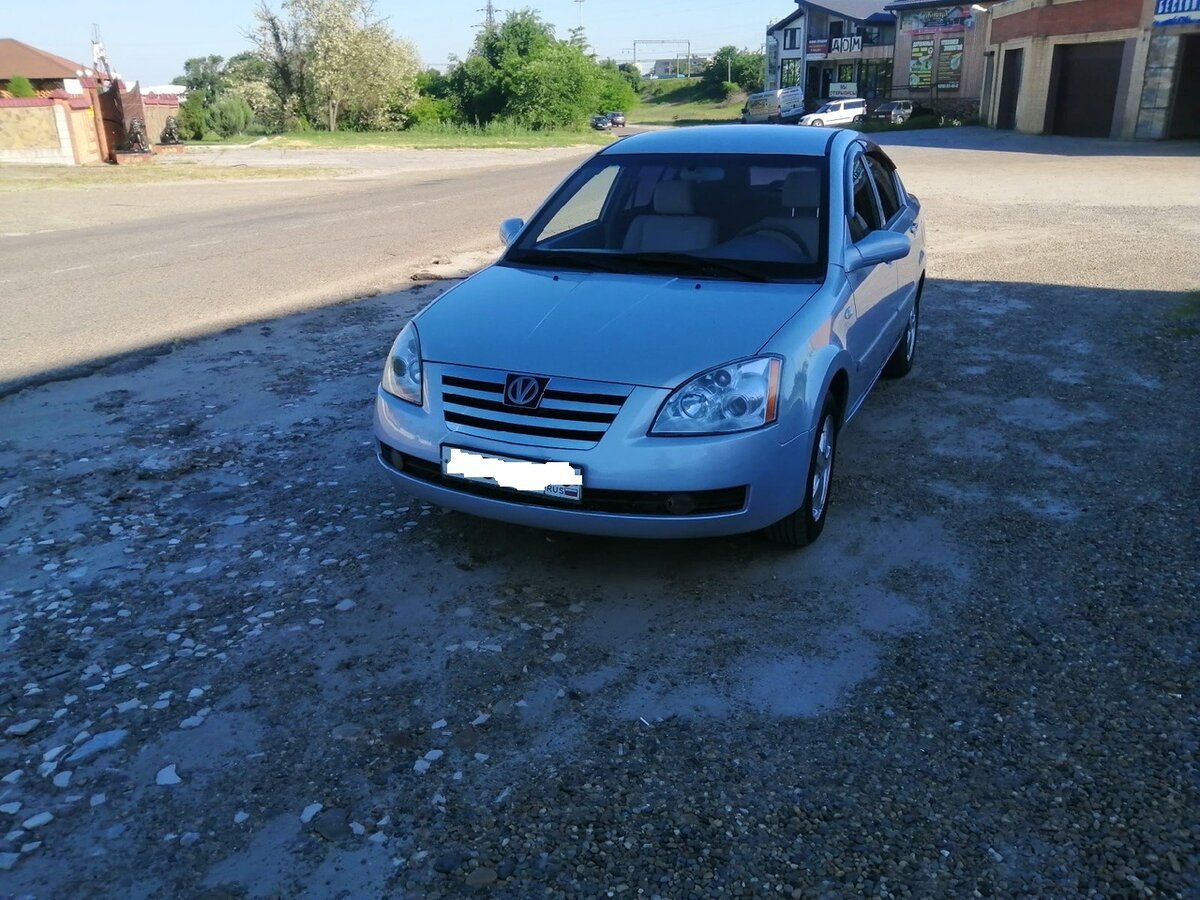 Хороший клиренс, просторный кожаный салон и огромный багажник, надежный мотор и КПП, машину 2010 года можно купить за 180 000р