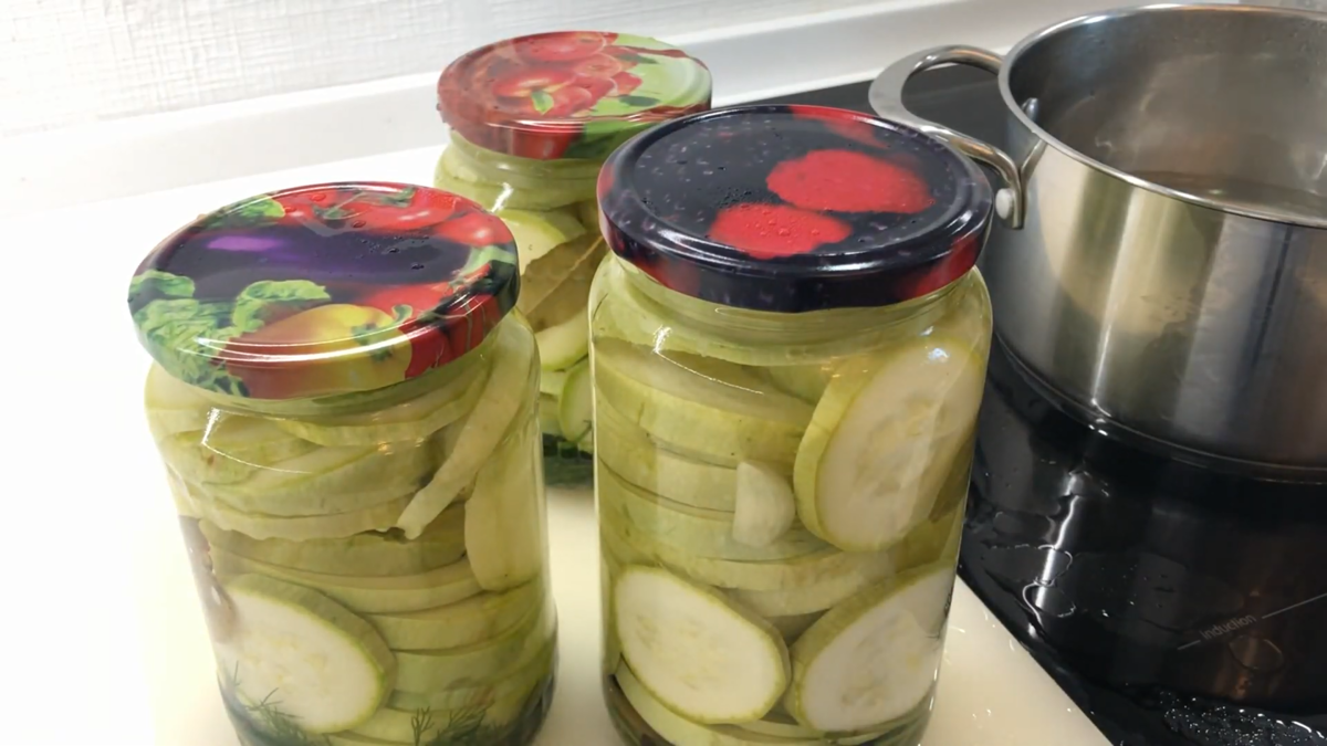 Кабачки наше любимое семейное блюдо. Делюсь рецептом.