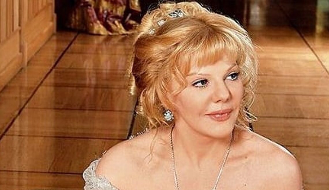 Александра Захарова /  Фото: Instagram / alexandrazakharova_official