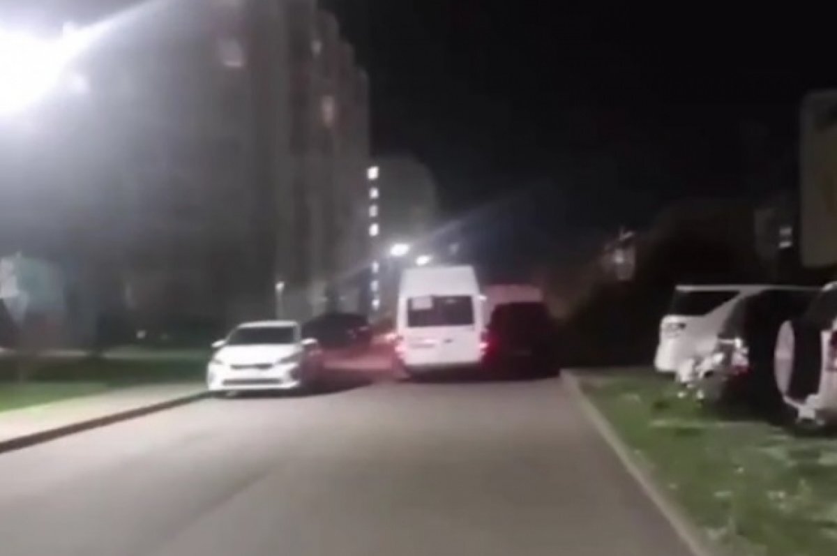    В Анапе восьмилетний мальчик угнал микроавтобус