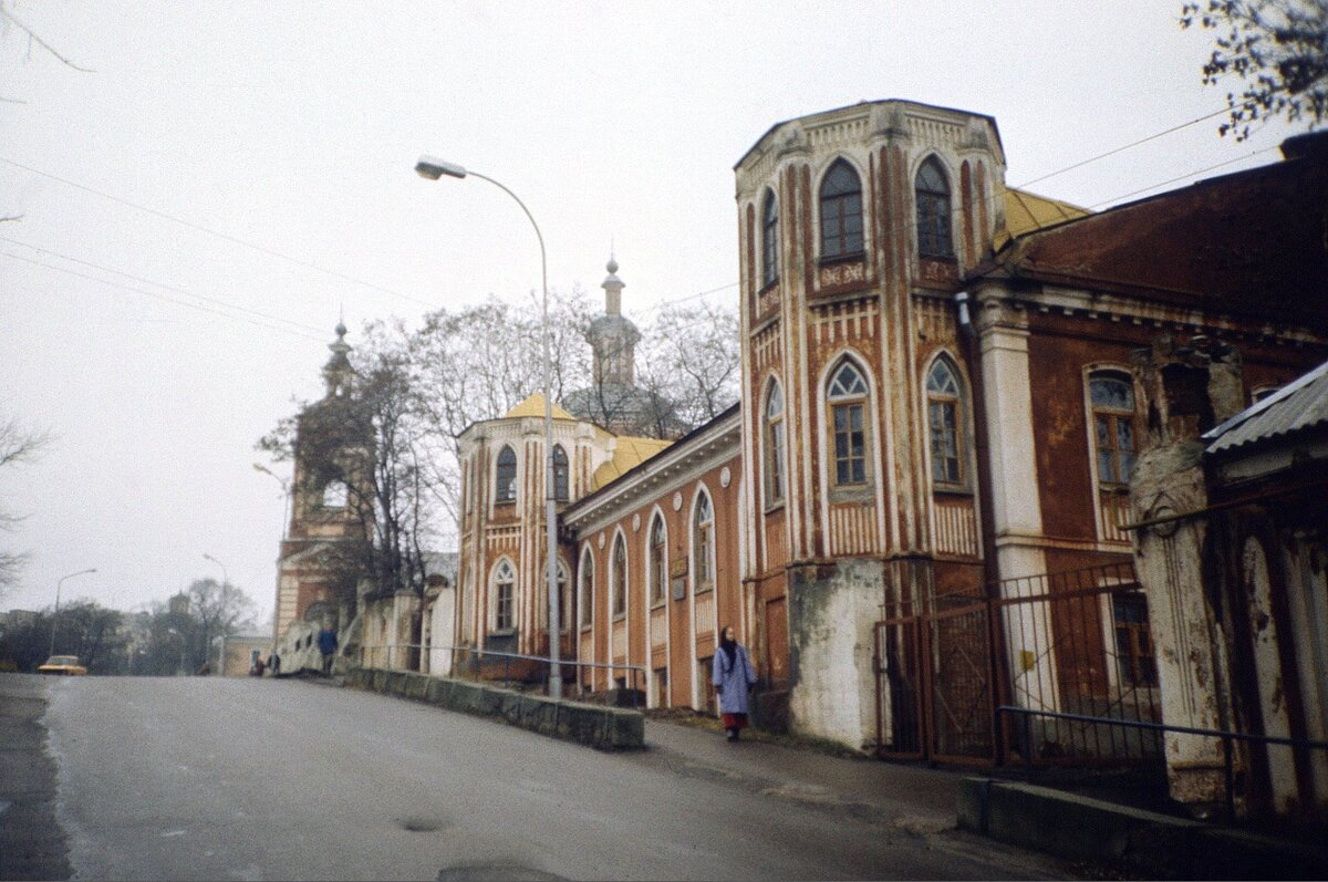 Фото старого брянска. Дом купца Авраамова в Брянске. Старинные здания Брянска. Арсенальная улица Брянск. Архитектурный памятник дом Авраамова города Брянска.