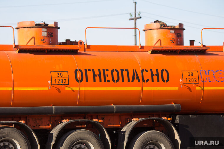    Ведомство проверит обоснованность цен на нефтебазах