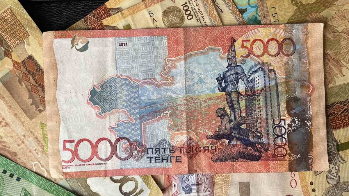    Фото: Bizmedia.kz Август Макаров