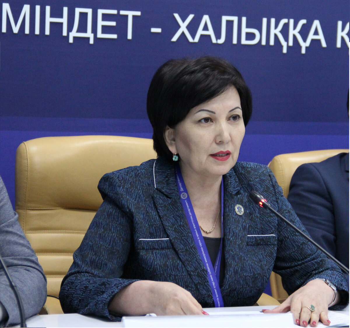 Фотода Жазира Жылқышиева 