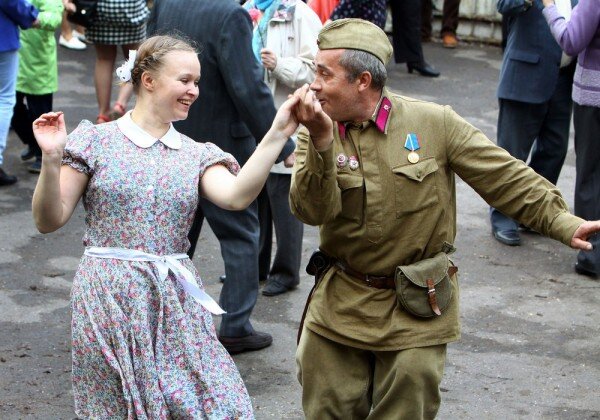 Платья в военное время