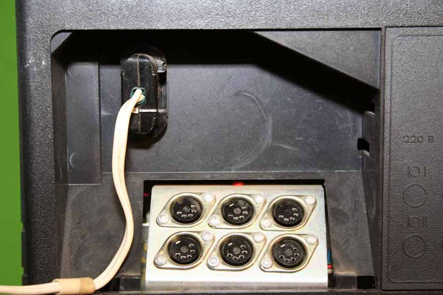 Делаем AUX. Часть 1. Начало. - Nissan Gloria (7G), 3 л, 1985 года автозвук DRIVE