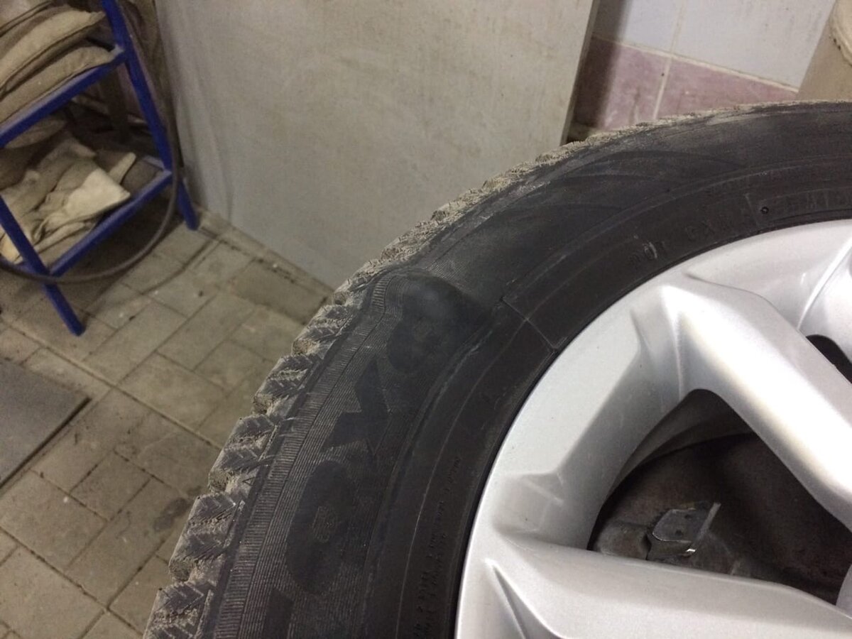 Даже с такого ракурса заметна эта «шишка»