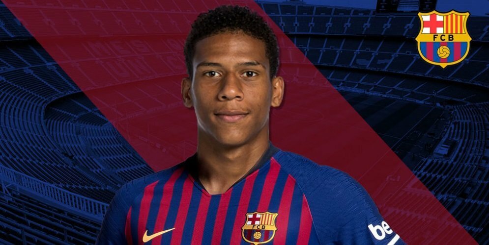 В январе 2019 Жан-Клер Тодибо стал игроком "Барселоны" 