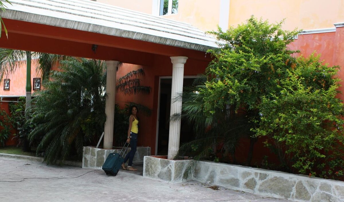 Отель Bavaro 2