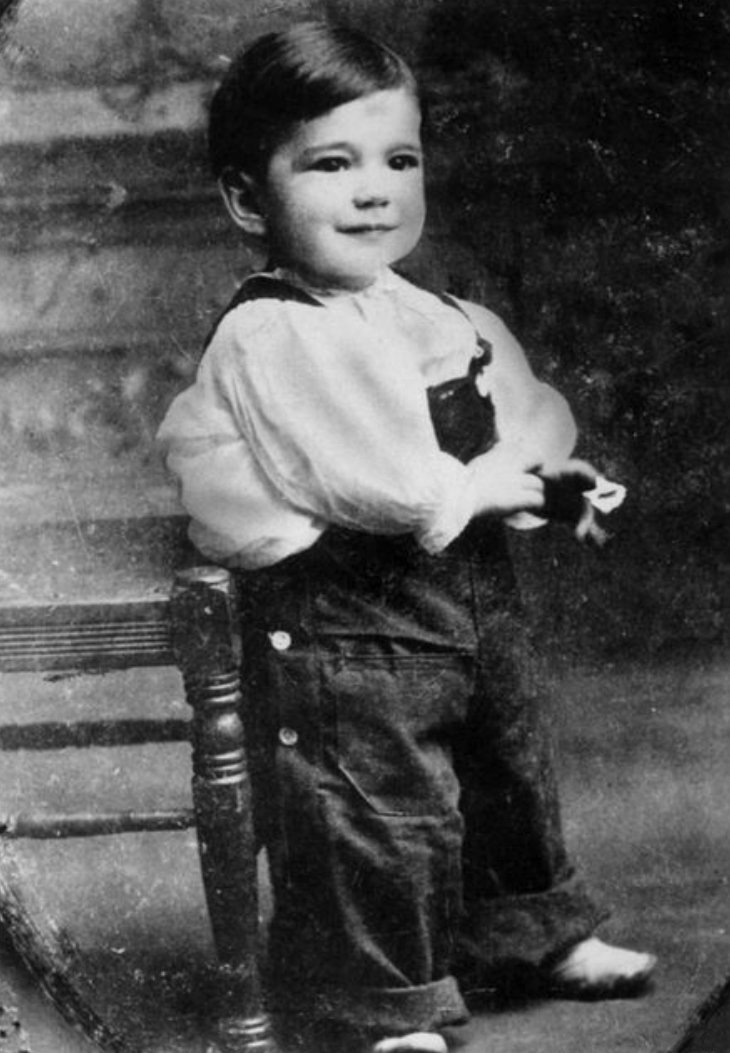 маленький Арнольд