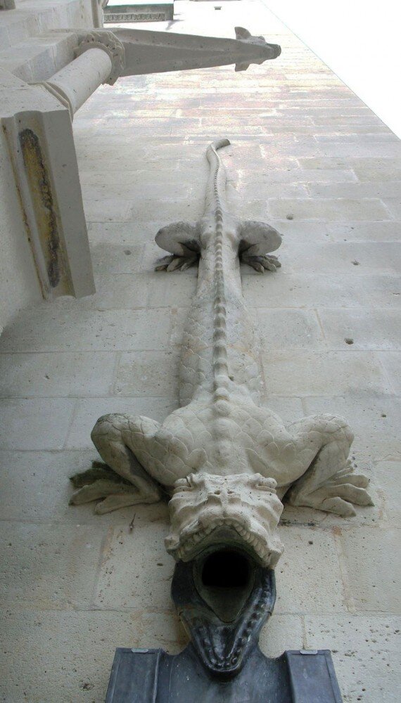 1. Водосточная система замка Пьерфон