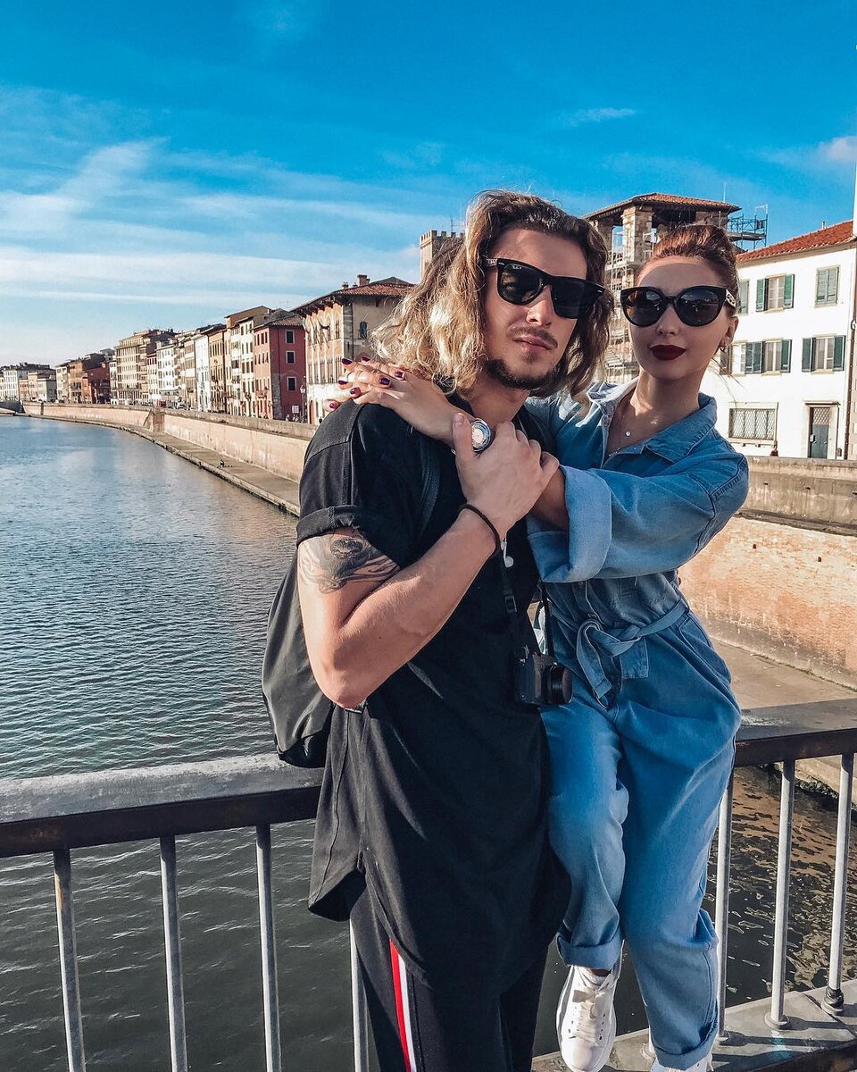 Василий и Даша (www.instagram.com/basil_r_official)