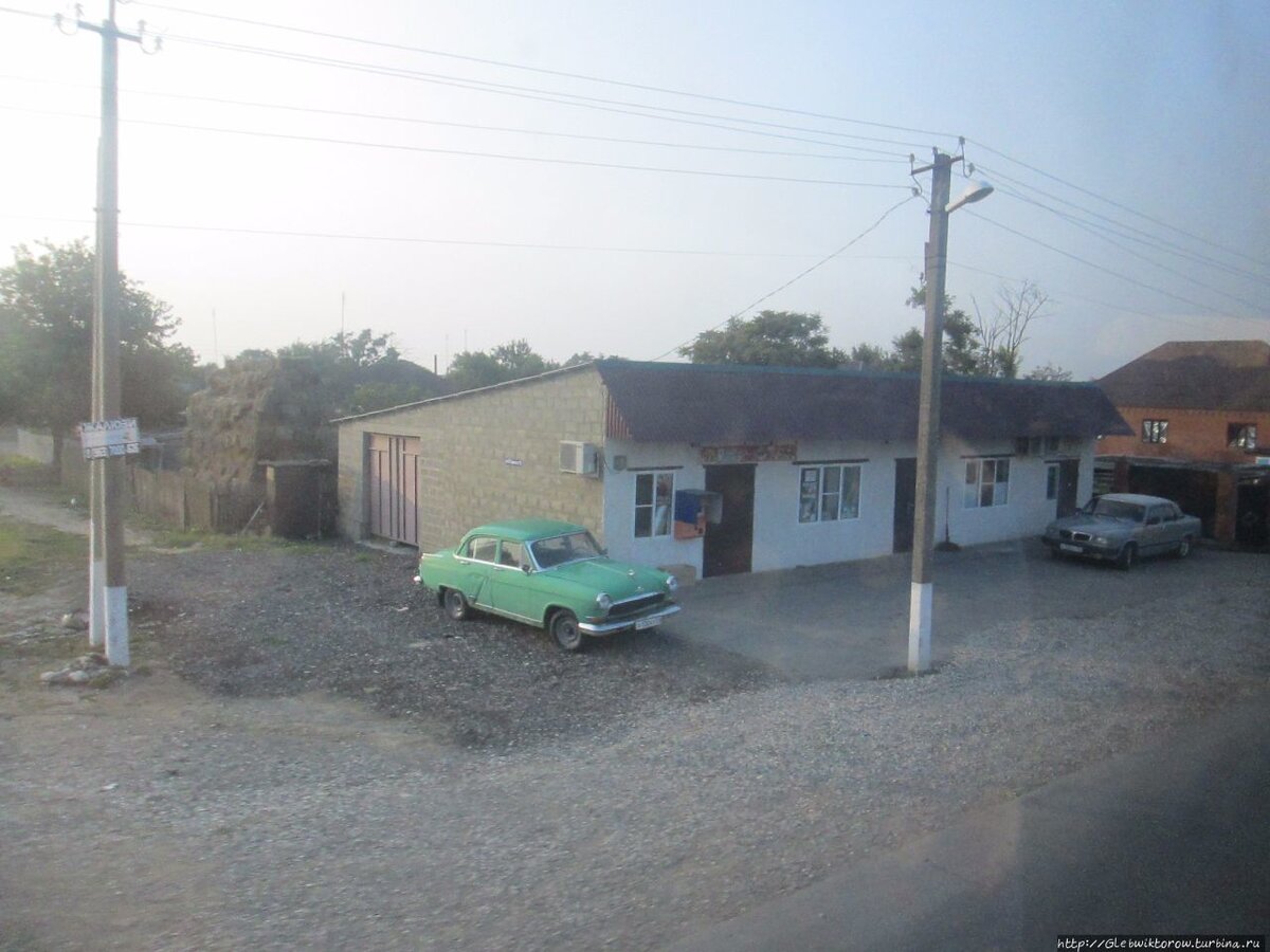 Наша Волга в станице.