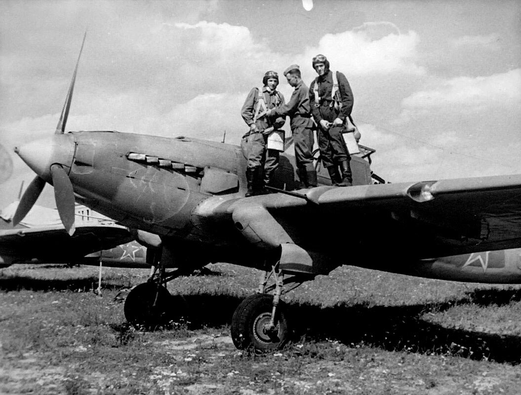 Ил-2 Штурмовик Листайте Фото Времени войны