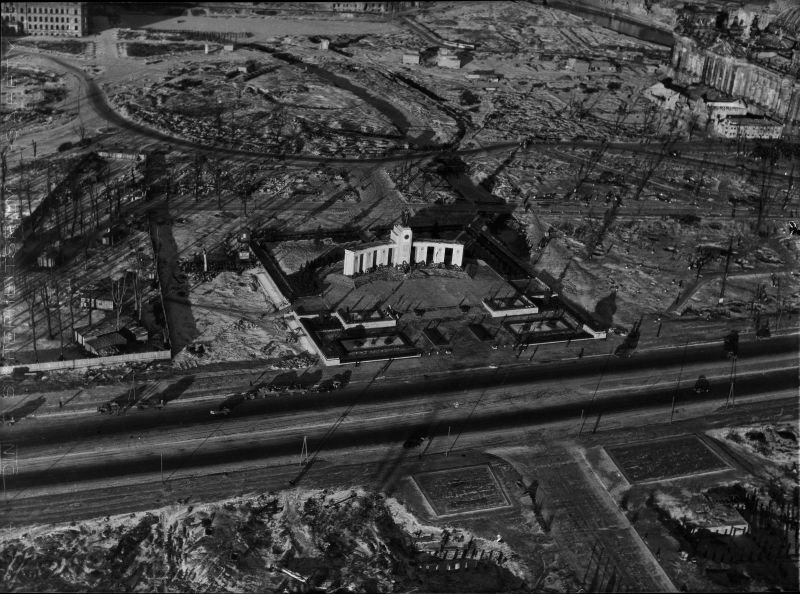 Яндекс.Картинки. Так это выглядело в 1945 году. Для ознакомления