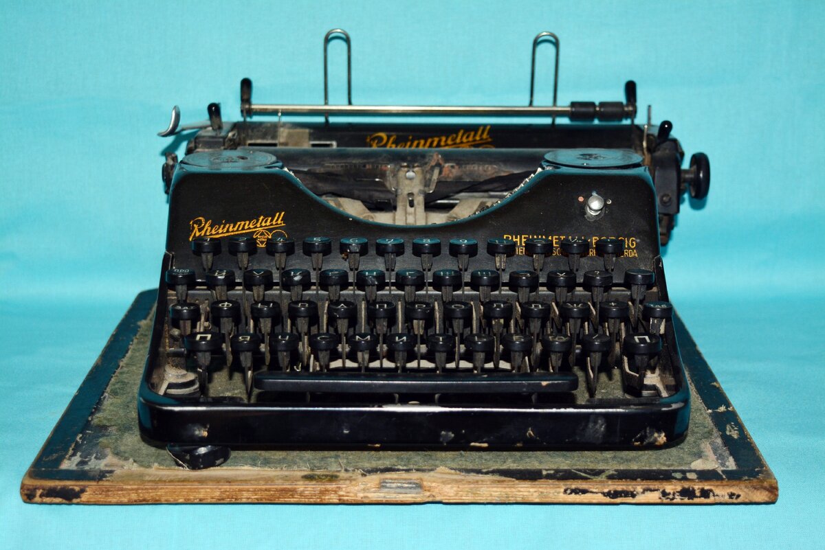 Печатная механическая машинка ''Rheinmetall''. 1940-е гг.