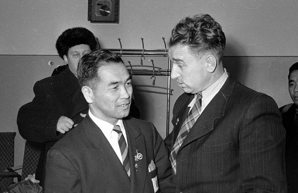 Тренер ЦСКА Тарасов