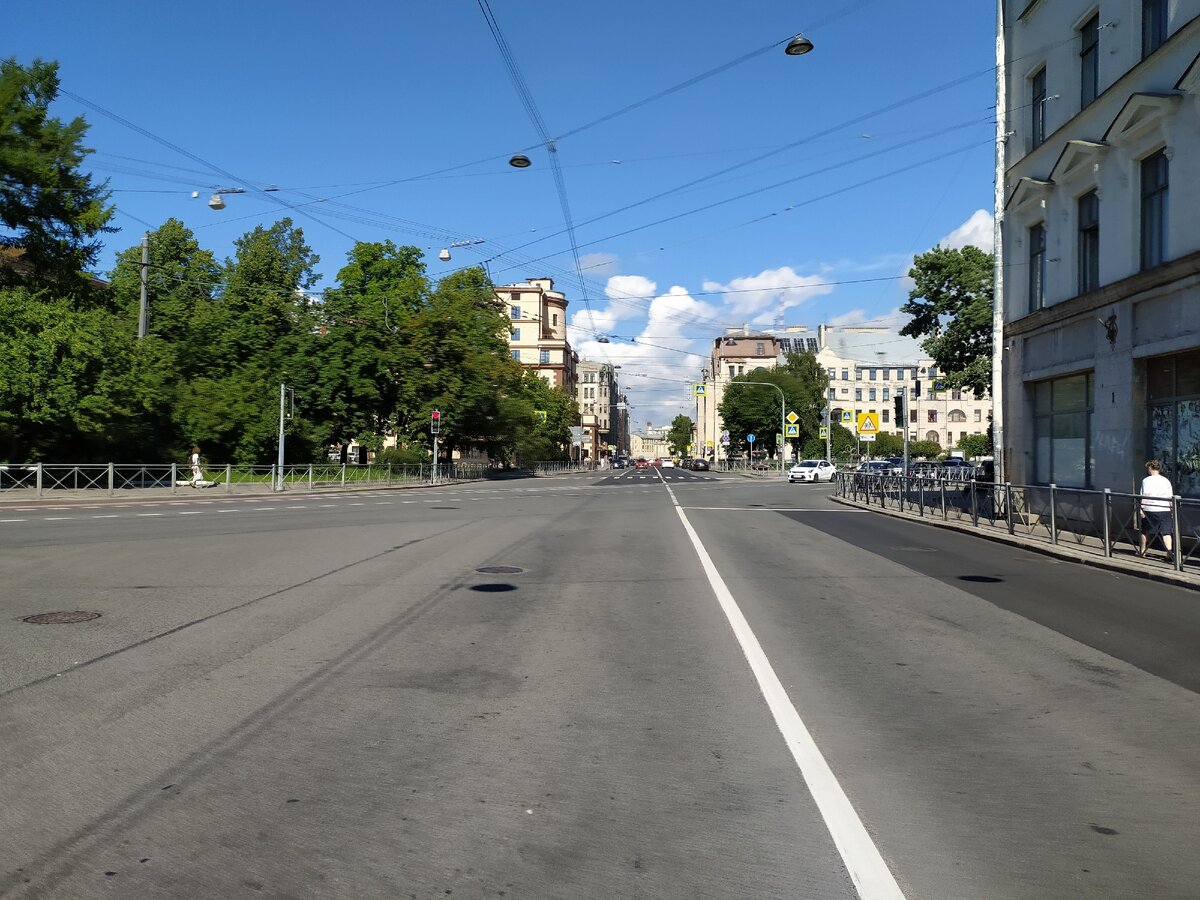Это еще интеллигентная часть Питера