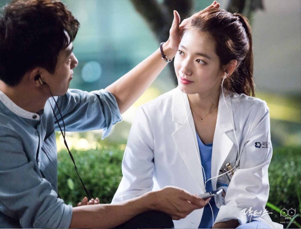 Doctors дорама. Park Shin Hye Doctors. Врачи дорама Хе Джон. Пак шин Хе врачи. Пак син Хе дорама врачи.