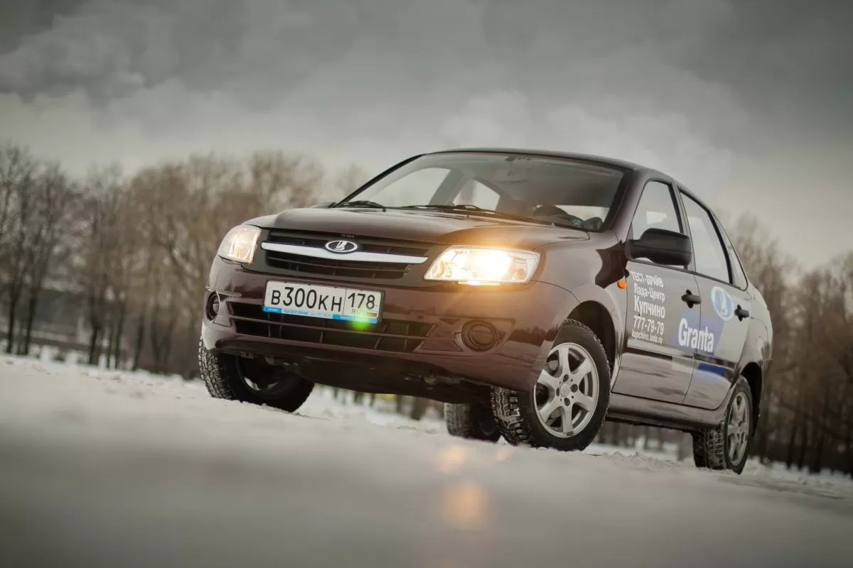 Авто автомат московская. Lada Granta 2. Лада Гранта автомат. Гранта 20 автомат. Лада Гранта коробка автомат.