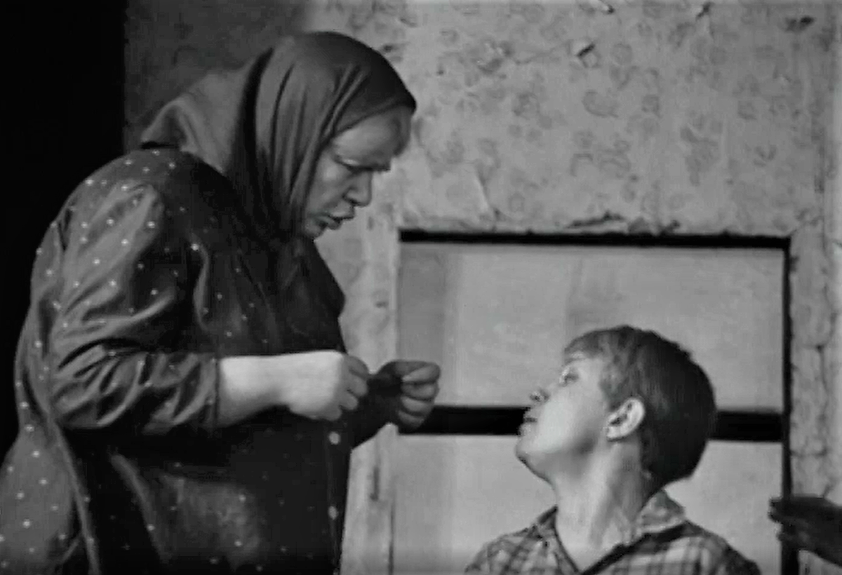 Кадр из телепрограммы "Разговаривая со своими ролями" (1972)