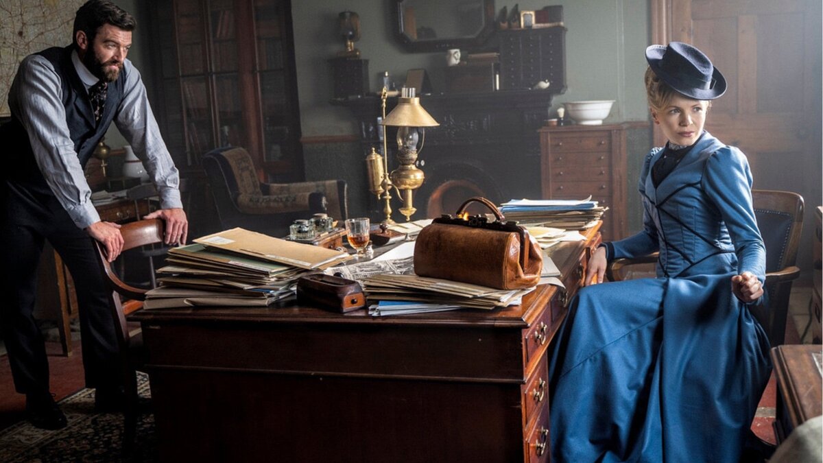 Кадр из сериала «Мисс Скарлет и Герцог»