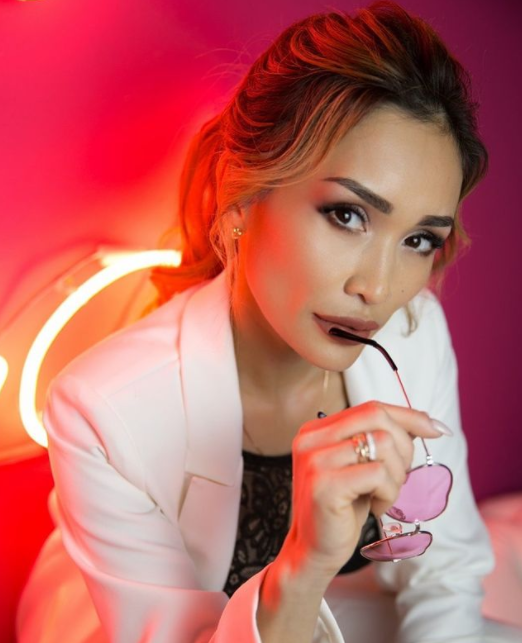 Алия Байтугаева (фото из инстаграма super.mamasita) 