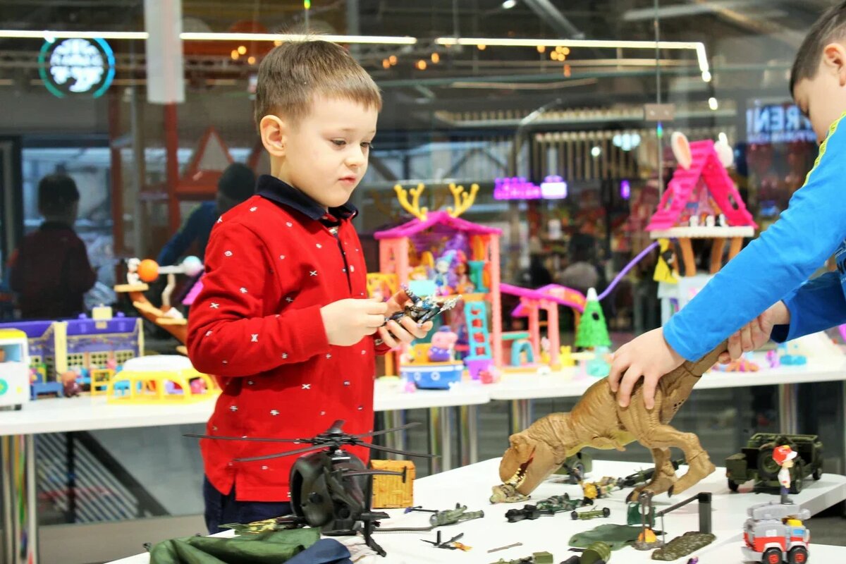 Совместные игры отлично развивают фантазию 