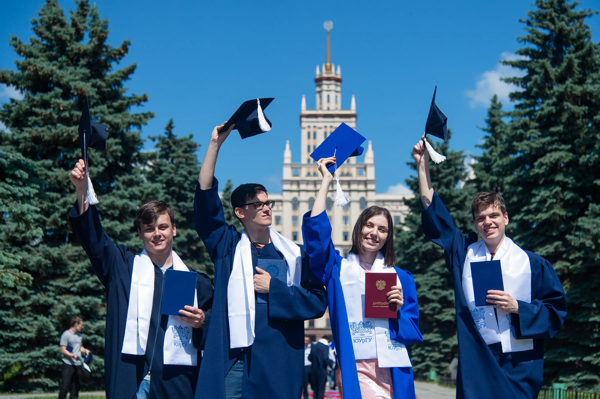 Профессиональное образование москва. Южно-Уральский государственный университет студенты. Челябинск ЮУРГУ студенты. Выпускной ЮУРГУ. «Приоритет 2030» Южно-Уральский государственный университет.