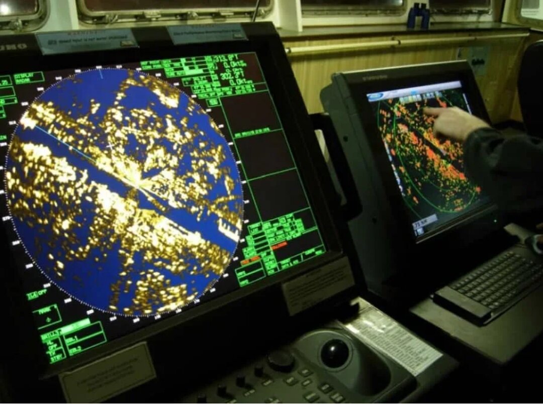 Работа локатора. РЛС Furuno. РЛС Furuno far 2117. Система автоматической радиолокационной прокладки (Сарп). Судовая навигационная РЛС JMA-5200mk2.