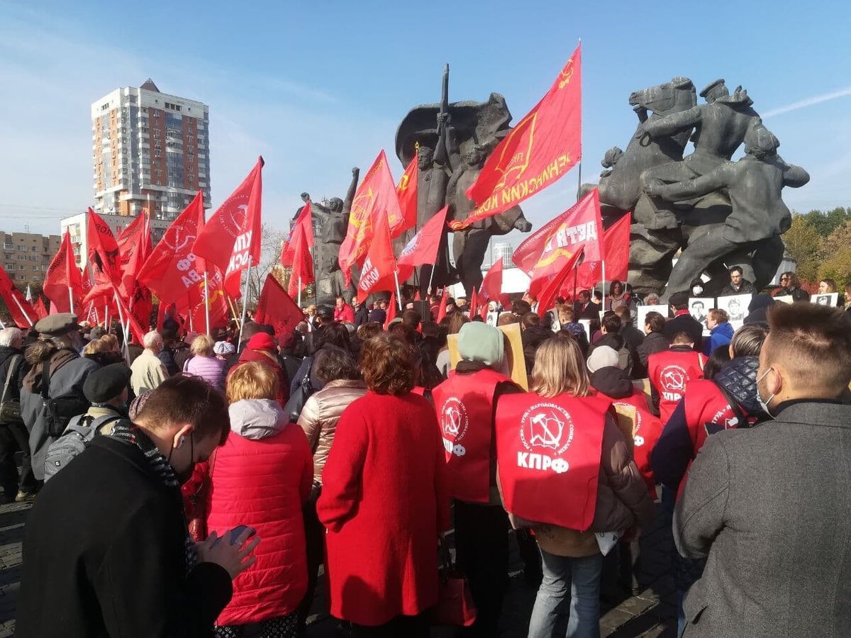 В Москве почтили память жертв событий октября 1993 года | Правда Москвы |  Дзен