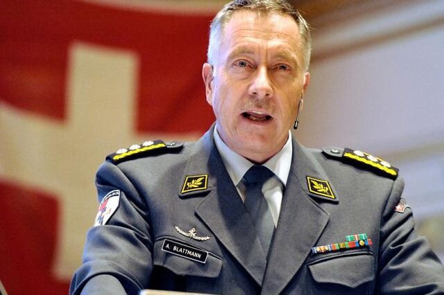 Глава Швейцарской армии Андрэ Блатман