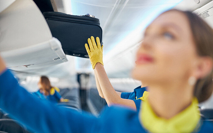 Путешествия налегке становятся все более популярными: авиакомпании часто берут приличную плату за багаж, поэтому многие летают только с ручной кладью.-2