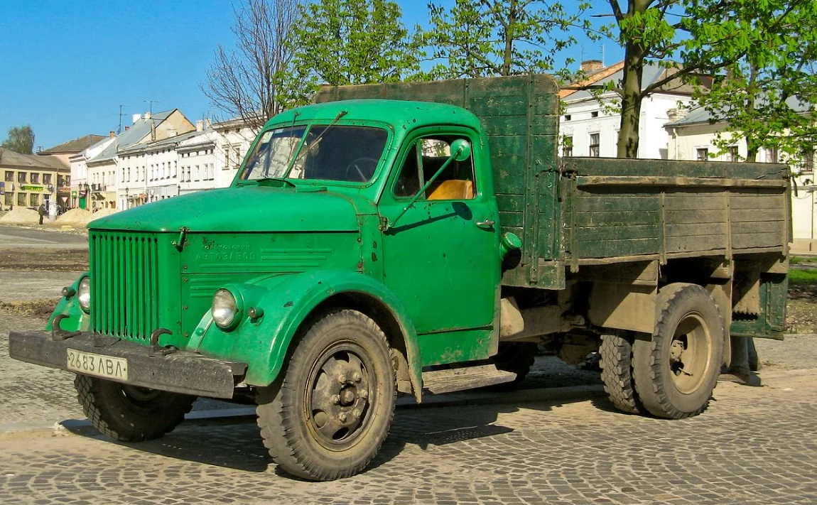 Почему Совесткие грузовики не утилизируют, а до сих пор ездят по дорогам  страны | Техника времени | Дзен