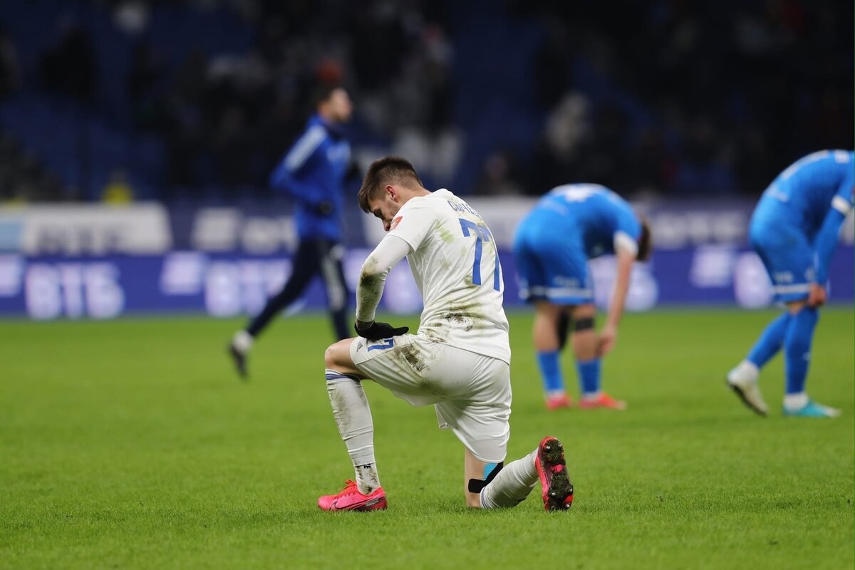 ​Сычевой играет на высшем уровне всего половину сезона, но это уже явно похоже на «игру по взрослому» от Самары. Фото: vk.com/fcorenburg