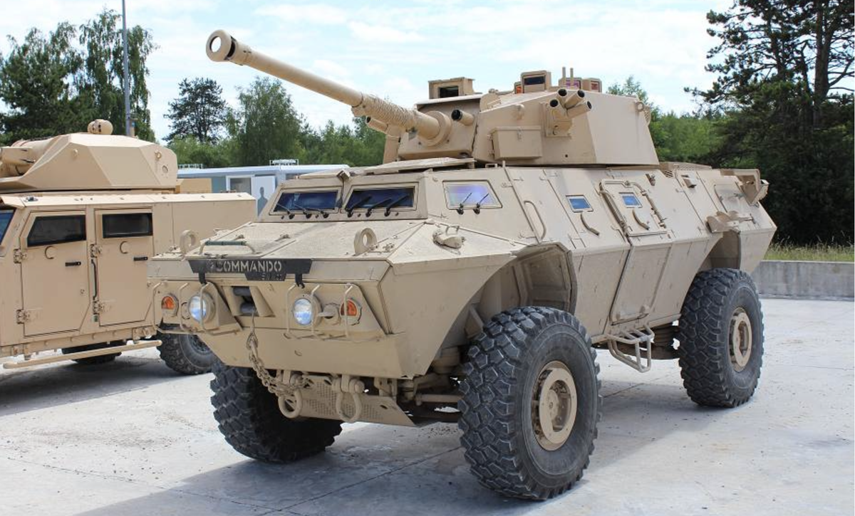 Тяжело бронированных. M1117. БТР m1117. M1117 ASV. M1117 APC