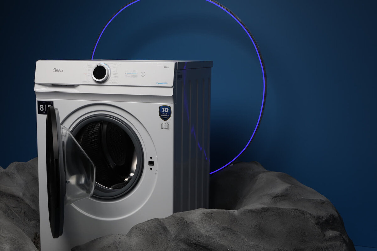    Внешний вид стиральной машины Midea очень стильный.
