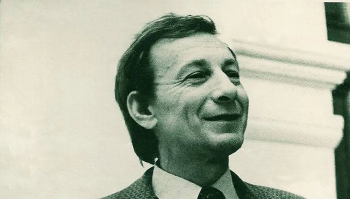 Коренев, Алексей Александрович (1923-1995) - советский кинорежиссер, снял фильмы "Большая перемена", "Вас вызывает Таймыр", "По семейным обстоятельствам", "Три дня в Москве".