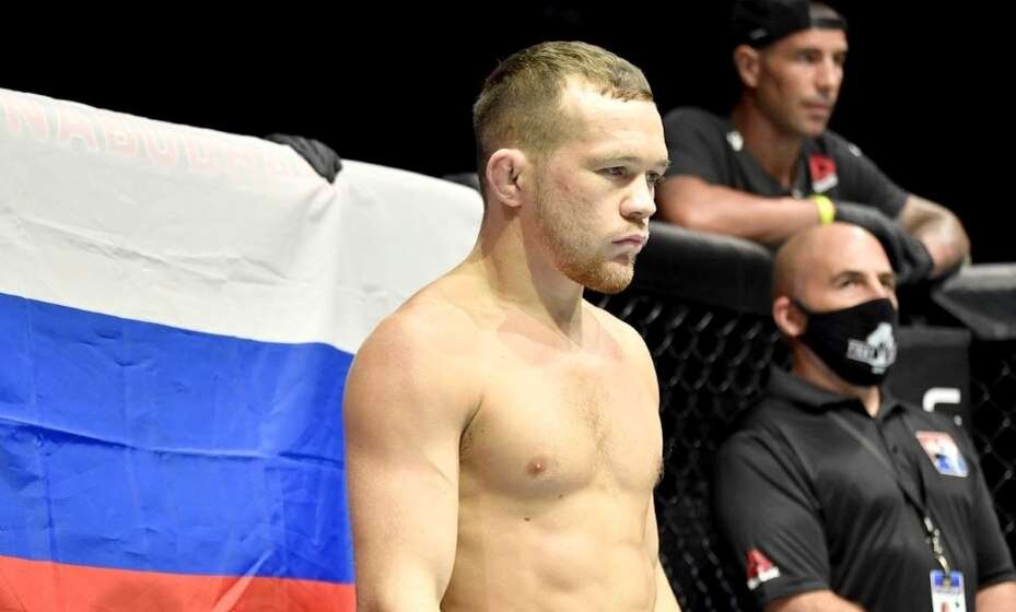    Петр Ян расстроен решением судей, присудившим победу его сопернику-американцу. Фото: Личная страница Петра Яна в соцсетях