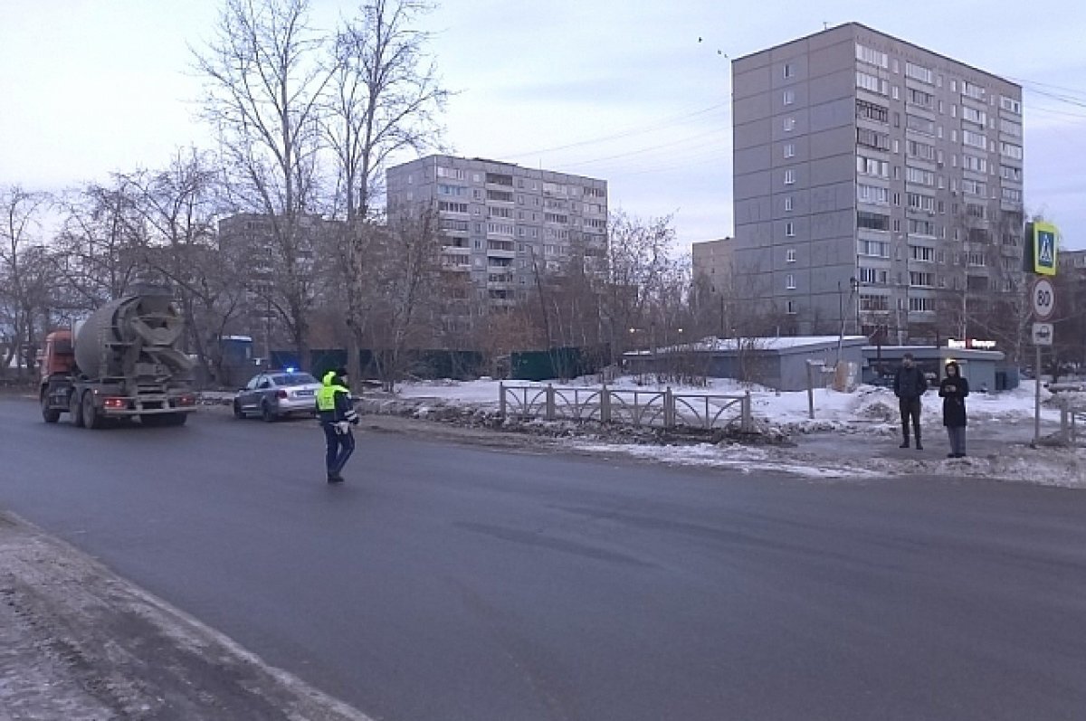    Водитель LADA Vesta сбил подростка в Екатеринбурге