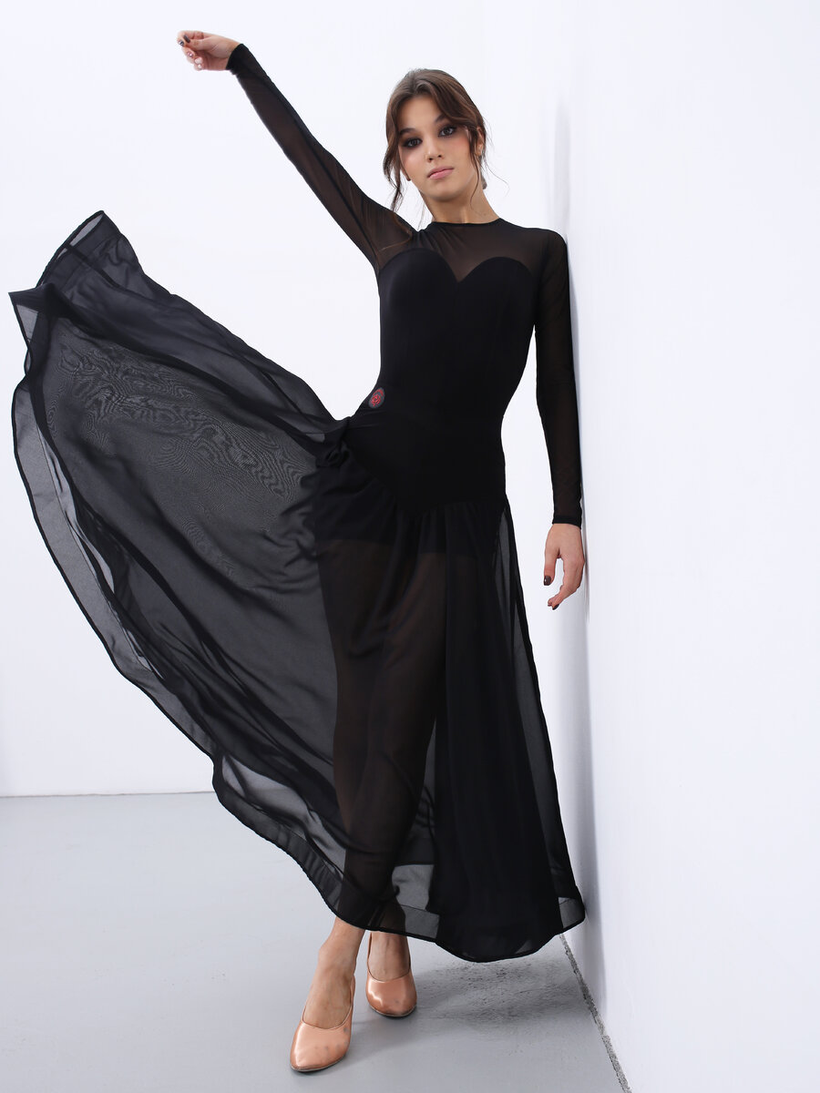 Элеонора Метелица в боди Clarado и юбке Piquanta