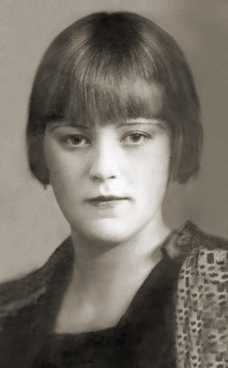 Таисия Сергеевна Кучкина (1908-1942). Скульптор ЛФЗ в 1937-1941-м годах. Единственное фото, найденное в интернете... 1931, ОР ГРМ. Тут некто А.Кучеров требует, чтобы я  ссылался на него, когда я признался что многие фото с художниками 1930-х-1950-х гг. скачал с его страницы во ВКонтакте. (хотя лично ему они, как понимаю, не принадлежат. Пожалуйста - вот ссылка https://vk.com/id206919796.